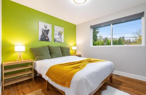White Center House | Relaxing 3BD West Seattle Escape