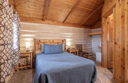 Ashton House | Relaxing Log Cabin for a Memorable Couples Getaway near Grand Teton National Park in Idaho