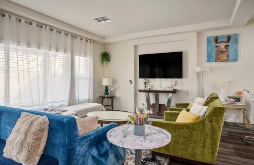 Enterprise House | Relaxing Vegas Stay with BBQ & Games