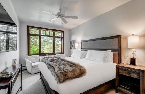 Avon Apartment | Remodeled 3BR Condo in Bachelor Gulch - Ski in out condo