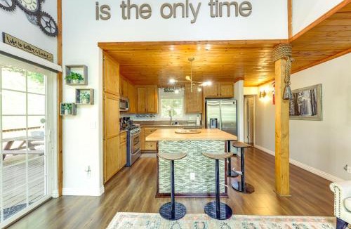Crestline House | Remodeled Crestline Retreat: Walk to Lake Gregory!