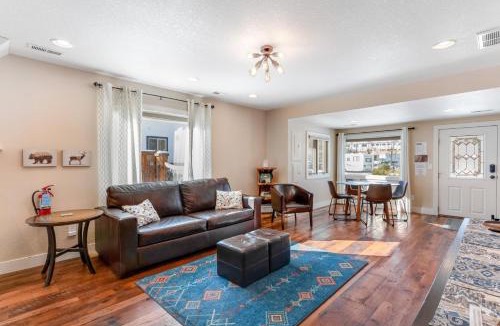 Estes Park House | Remodeled, Dog-Friendly Cabin in Heart of Downtown with Patio