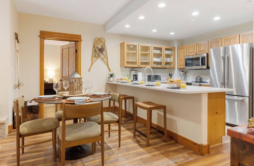 Edwards Condo | Remodeled Pinecone Lodge 2BR with A/C, Pool, Hot Tub, in Arrowhead Village