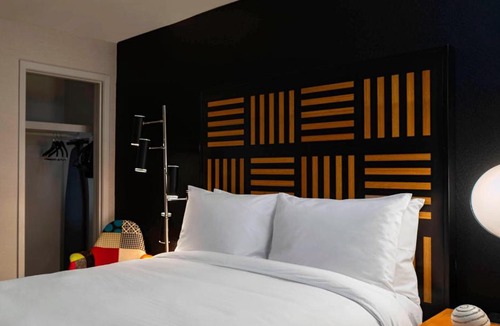Downtown Des Moines Hotel | Renaissance Des Moines Savery Hotel