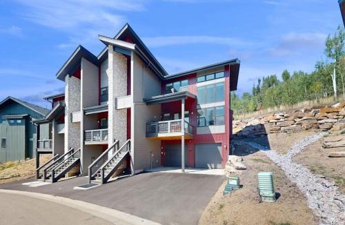 Rendezvous House | Rendezvous Retreat