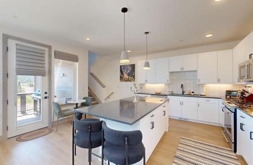 Rendezvous House | Rendezvous Retreat