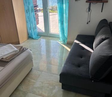 Dobra Voda Apartment | Resort Stikovic