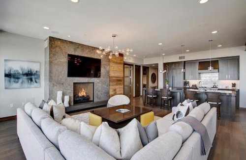 Deer Valley Apartment | Resort Three Bedroom Suite apartment hotel