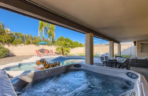 Paradise Valley Village House | Retro Glam Hollywood
