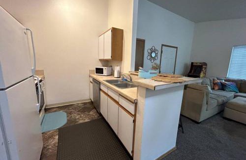 Hillcrest House | Retro Oasis Ms. Pac-Man 2BR Parking Boise
