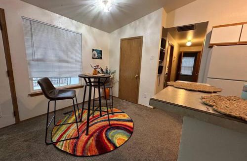 Hillcrest House | Retro Oasis Ms. Pac-Man 2BR Parking Boise
