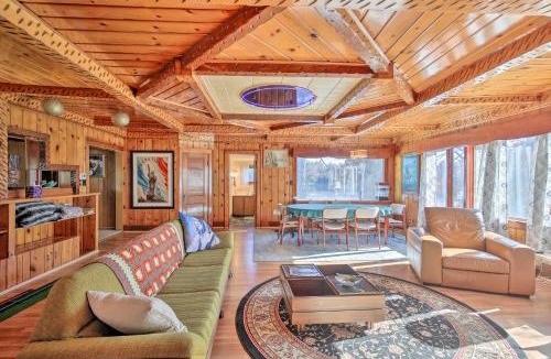 Rhinelander House | Retro Rhinelander Lake Retreat w/Fire Pit!