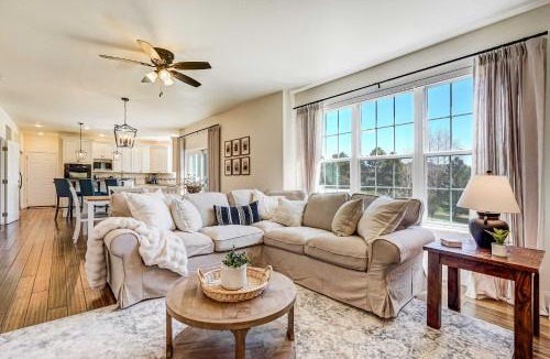 Woodmoor House | Ridgemont Hall Grand Mountain Home w Peak Views