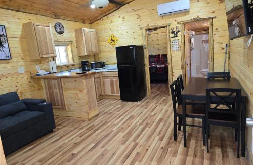 Thompson Falls Hotel | Rimrock Lodge LLC