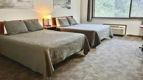 Thompson Falls Hotel | Rimrock Lodge LLC