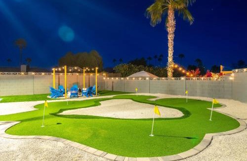 Paradise Valley Village House | Rio Resort Kierland Pool Hot tub Mini Golf Fun
