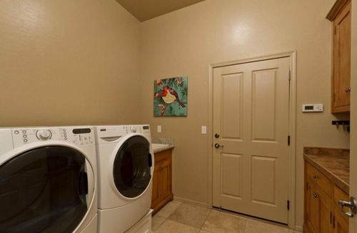 Carefree House | Rise and Shine 3 BR by Casago