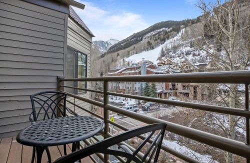 Telluride House | River Location 2 blocks to lift 7 & to the Gondola (rare to find)