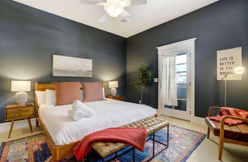 Buena Vista House | River Park Retreat Walk to River Trails & Town Life
