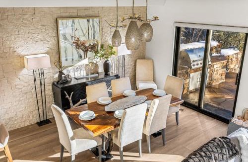 Edwards House | River Ranch Retreat Luxe Living and Mountain Views