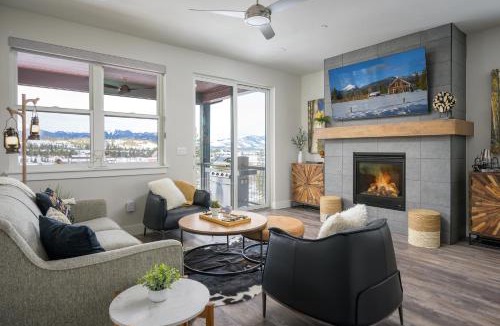 Rendezvous House | River Run Chalet 129 I Great Views I Private Hot Tub I Activity Program
