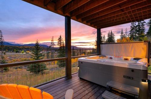 Rendezvous House | River Run Chalet 129 I Great Views I Private Hot Tub I Activity Program