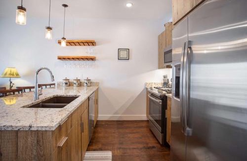 Silverthorne Apartment | River West Buffalo Mountain Condo: On The Blue River