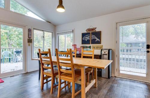 Rockfield House | Riverfront Brookston Retreat w/Deck & River Tubes