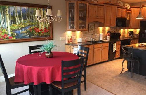 Salida House | Riverfront condo with balcony, king bed STR#267