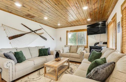 Wisconsin Dells House | Riverfront Home w/Private Dock in Wisconsin Dells