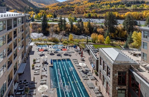Avon House | Riverfront Retreat I Resort Amenities Gondola
