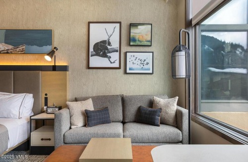 Avon House | Riverfront Retreat I Resort Amenities Gondola