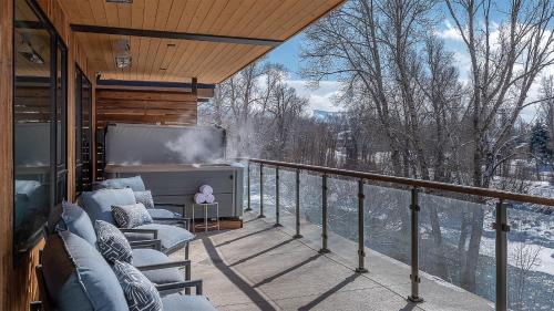 Old Town House | Riverlight Lodge