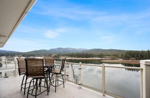 Post Falls House | Riverside Condo - Gorgeous Spokane River View