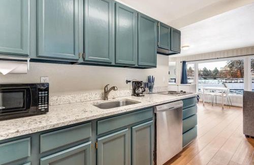 Bend House | Riverside Cottage - Just Steps from the Deschutes