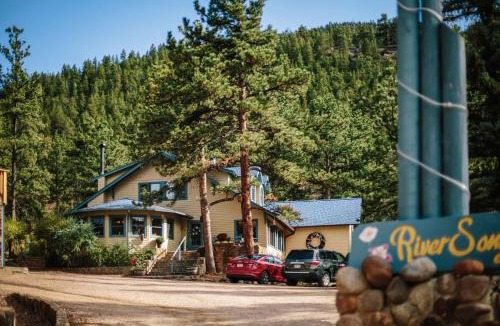 Estes Park Bed & Breakfast | Riversong Inn Retreat