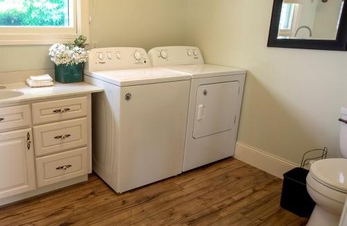 Minneiska Villa | Riverview, 5BR, Hot tub, Fireplace, Arcade Game