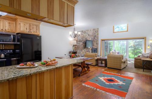 Teton Village Apartment | RMR: Four Seasons I Unit 2 Condo in Teton Village