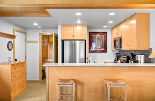 Teton Village Apartment | RMR: La Choumine 4 Condo in Teton Village Steps from the Mountain