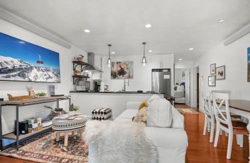 Moose Wilson Road Apartment | RMR: Spruces 13 - The Elks Condo in The Aspens