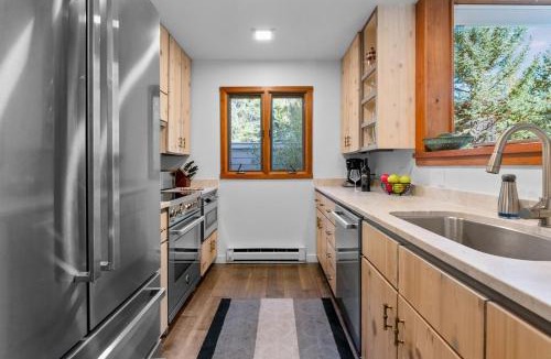 Moose Wilson Road Apartment | RMR: Yarrow 2311 Condo in The AspensWilson WY