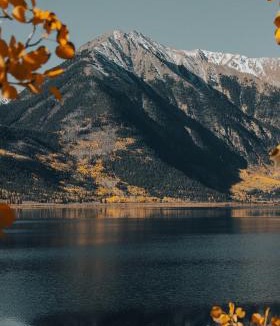 Twin Lakes Hotel | Roadhouse Lodge & Coffee Shop