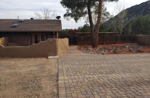 Oak Creek House | Robin's Red Rock Getaway Suite A