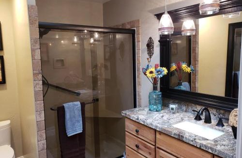 Oak Creek House | Robin's Red Rock Getaway Suite A