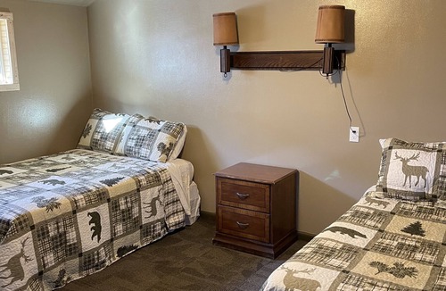 Faulkton Cabin | Rockin' E #9 - cozy, newly remodeled cabin
