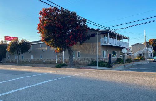 Morro Bay Hotel | Rockview Inn and Suites - Morro Bay CA