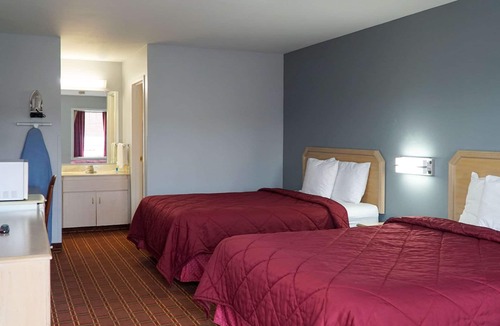 Beebe Hotel | Rodeway Inn Beebe