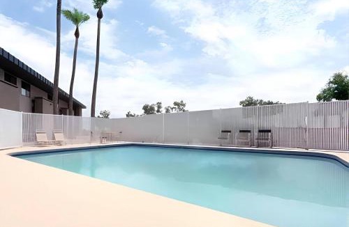 Chandler Hotel | Rodeway Inn & Suites Chandler - Phoenix South I-10