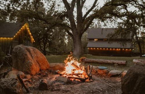 Mariposa House | Romantic Forest Lovers Nest by Casa Oso