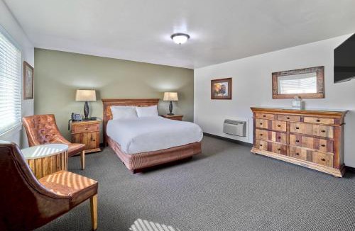 Gardiner Hotel | Roosevelt Hotel & Cabins - Yellowstone